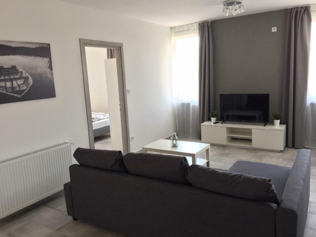 Airport Premium Apartment